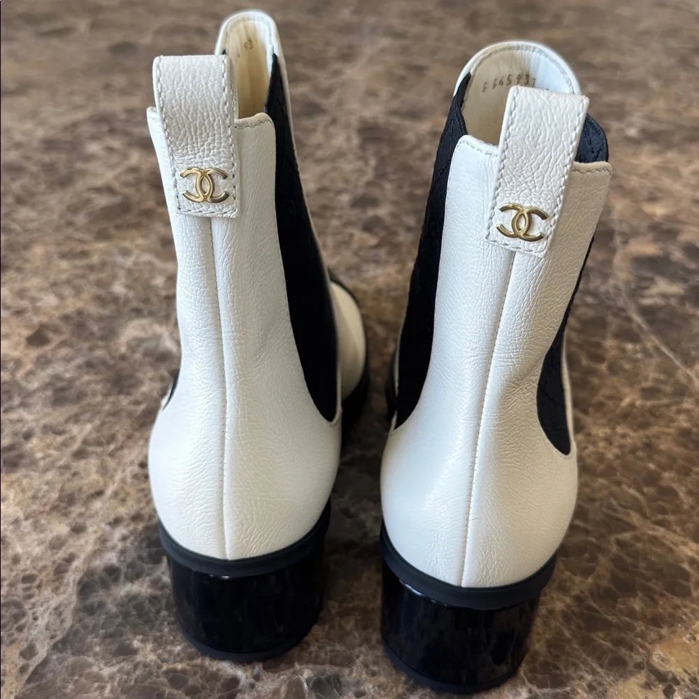 Chanel 24b short boots Chelsea white black patent cap toe logo booties sz 40.5